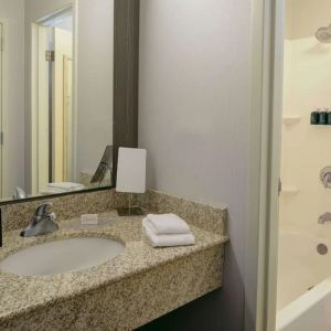 Private guest bathroom at Sonesta Select Kansas City South Overland Park.