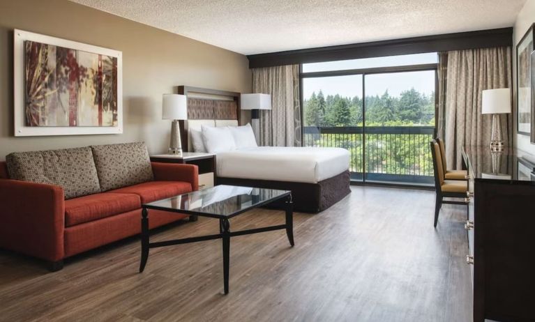 Day use room with natural light at Hilton Bellevue.