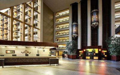 Lobby area at Hilton Bellevue.