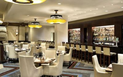 Hotel bar at Hilton Bellevue.