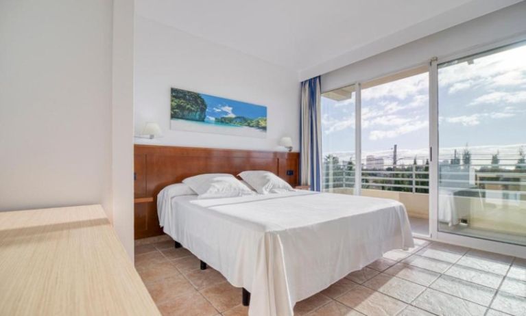 Hospedium Hotel Abril, Alicante