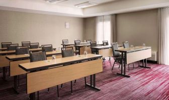 Professional meeting room at Sonesta Select Whippany Hanover.