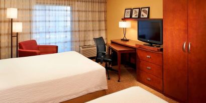 Day use twin room with work desk at Sonesta Select Detroit Auburn Hills.