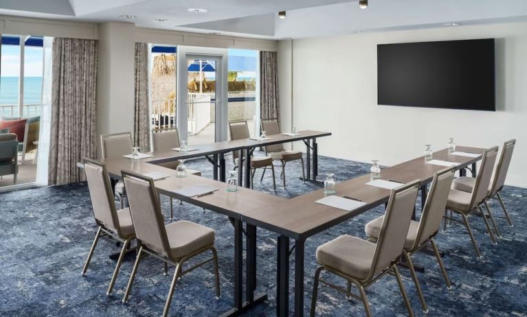 Bright meeting room at DoubleTree Beach Resort By Hilton Tampa Bay - North Redington.