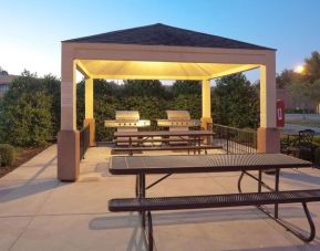 Picnic and BBQ area at Sonesta Simply Suites Plano Frisco.