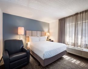 Standard day use room with floor to ceiling window at Sonesta Simply Suites Dallas Las Colinas.