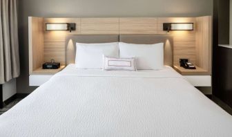 King bed at Sonesta Select Seattle Renton.
