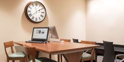 Business center available at DoubleTree By Hilton Grand Rapids Airport.