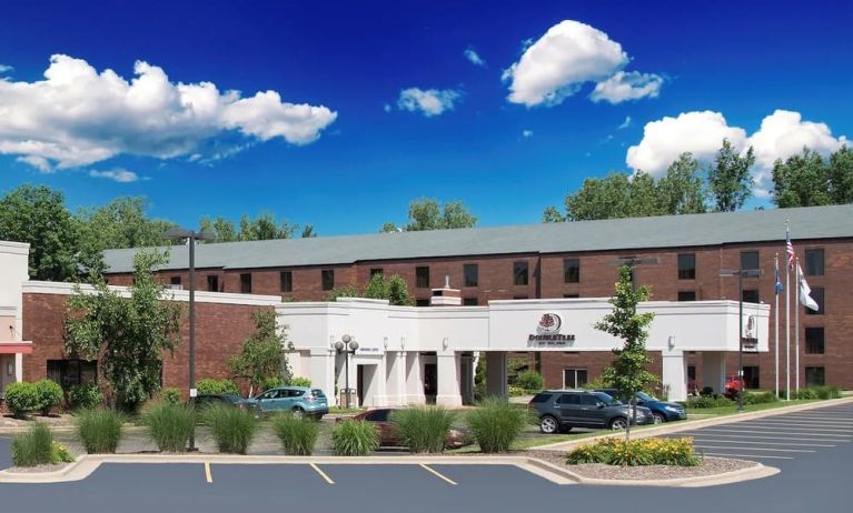 Parking area at DoubleTree By Hilton Grand Rapids Airport.
