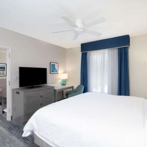 Day use room with living area at Hampton Inn & Suites Amelia Island-Historic Harbor Front.
