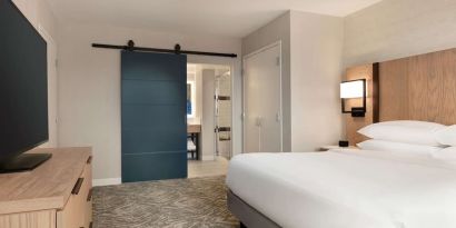 Day room with natural light at DoubleTree By Hilton Canton Downtown.