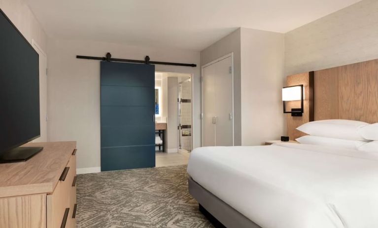 Day room with natural light at DoubleTree By Hilton Canton Downtown.