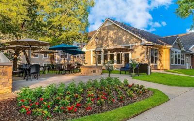 Beautiful patio with lounge seating at Sonesta ES Suites Parsippany Morris Plains.