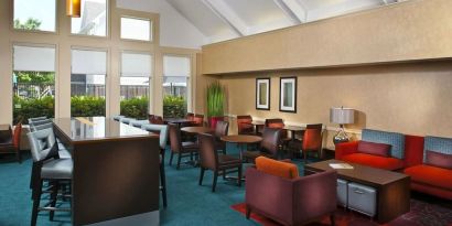 Lobby's workspace at Sonesta ES Suites Birmingham Homewood.