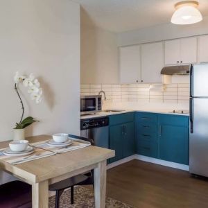 Day use room's kitchen and workspace at Sonesta ES Suites Austin The Domain Area.