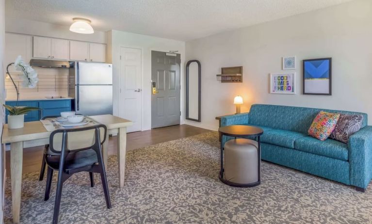 Day use suite with living room and kitchen at Sonesta ES Suites Austin The Domain Area.