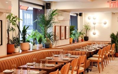Dining area at The Shelburne Sonesta New York.