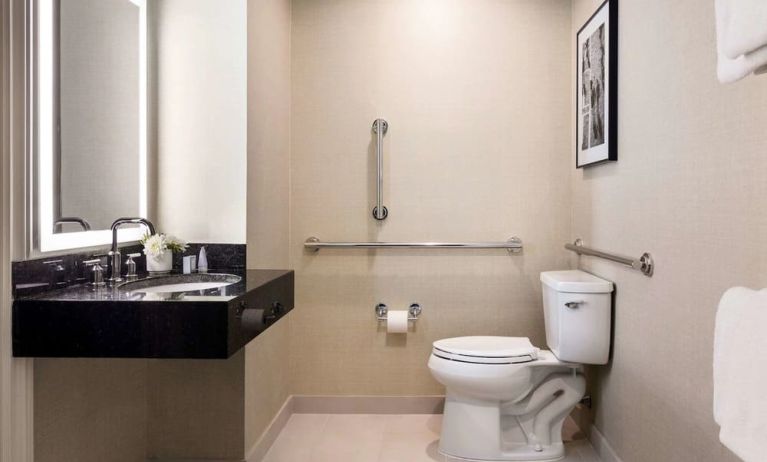 Private guest bathroom with shower at The Shelburne Sonesta New York.