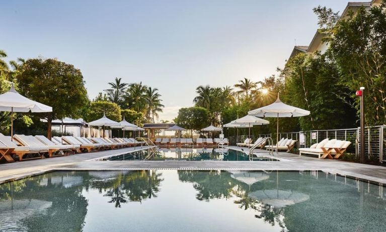 Outdoor pool at Nautilus Sonesta Miami Beach.