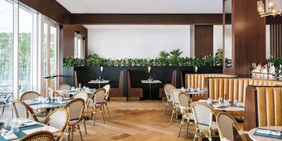 On-site restaurant at Nautilus Sonesta Miami Beach.