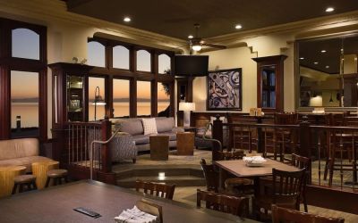 Hotel bar at Embassy Suites By Hilton San Francisco Airport Waterfront.
