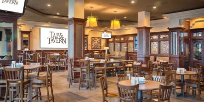 Dining area perfect for coworking at Embassy Suites By Hilton San Francisco Airport Waterfront.