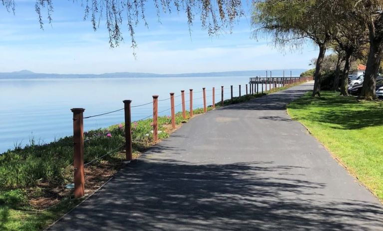 Hiking/biking trail at Embassy Suites By Hilton San Francisco Airport Waterfront.