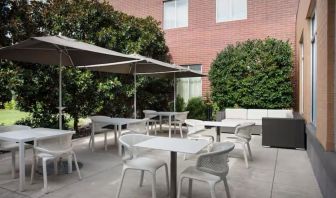 Courtyard perfect for coworking at Hilton Garden Inn Fort Worth Medical Center.