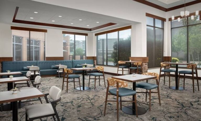 Dining area perfect for coworking at Hilton Garden Inn Fort Worth Medical Center.