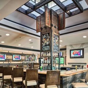 Dining area at Sonesta Atlanta Airport South.