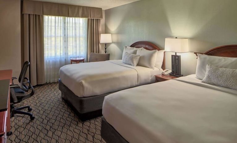 Day use twin room with work desk at Sonesta Atlanta Airport South.