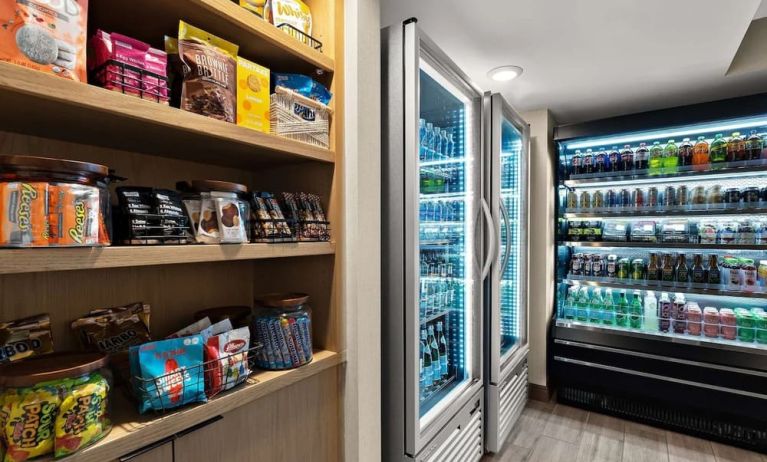 Convenience store at Sonesta ES Suites Denver South - Park Meadows.