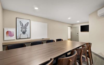 Professional meeting room at Sonesta ES Suites Denver South - Park Meadows.