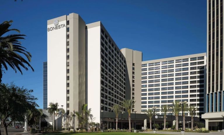 Exterior of Sonesta Los Angeles Airport LAX.