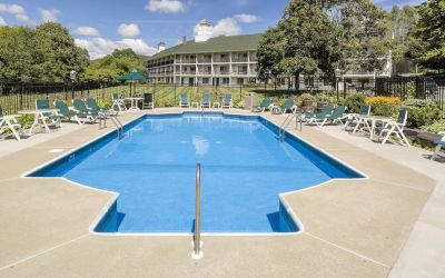 Outdoor pool at Fairbanks Inn.