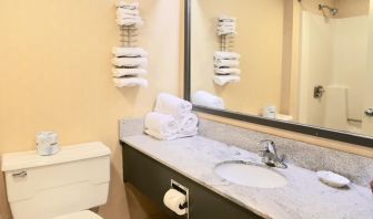 Day room with private bathroom at Fairbanks Inn.