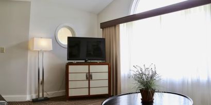 TV lounge at Fairbanks Inn.