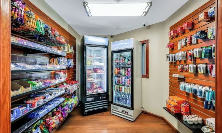 Snack bar at Quality Inn & Suites Liberty Lake - Spokane Valley.