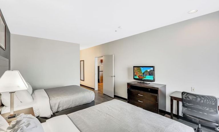 Queen beds available at Quality Inn & Suites Liberty Lake - Spokane Valley.