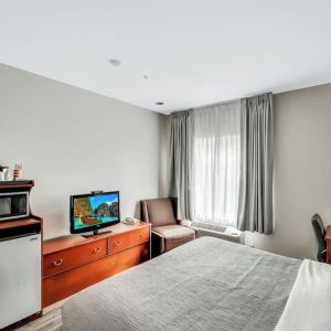 King room with TV at Quality Inn & Suites Liberty Lake - Spokane Valley.