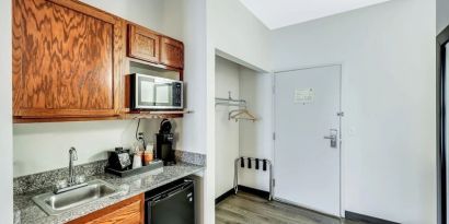 Day room with kitchen at Quality Inn & Suites Liberty Lake - Spokane Valley.