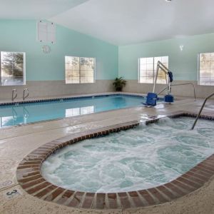 Hot tub at Quality Inn & Suites Liberty Lake - Spokane Valley.