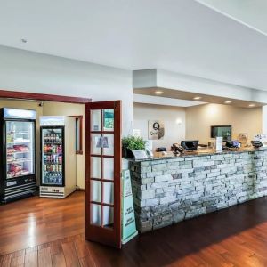 Hotel reception at Quality Inn & Suites Liberty Lake - Spokane Valley.