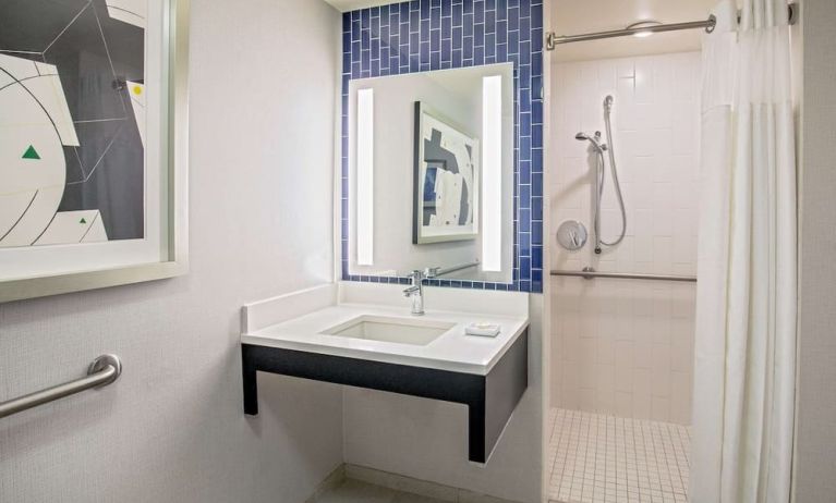 Private guest bathroom with shower at Royal Sonesta Boston.