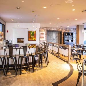 On-site bar at Royal Sonesta Boston.