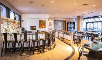 On-site bar at Royal Sonesta Boston.
