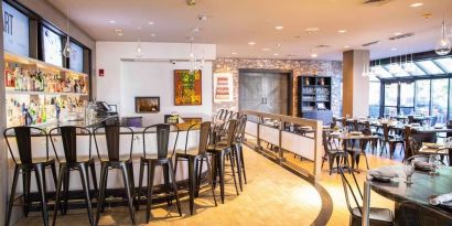 On-site bar at Royal Sonesta Boston.