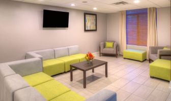 Comfortable lobby lounge at Holiday Inn Belcamp - Aberdeen Area.