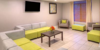 Comfortable lobby lounge at Holiday Inn Belcamp - Aberdeen Area.