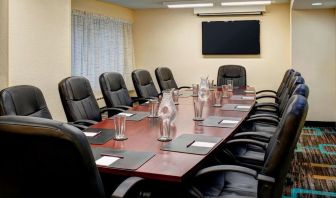 Professional meeting room with ergonomic chairs at Sonesta ES Suites Chicago Downtown Magnificent Mile - Medical.